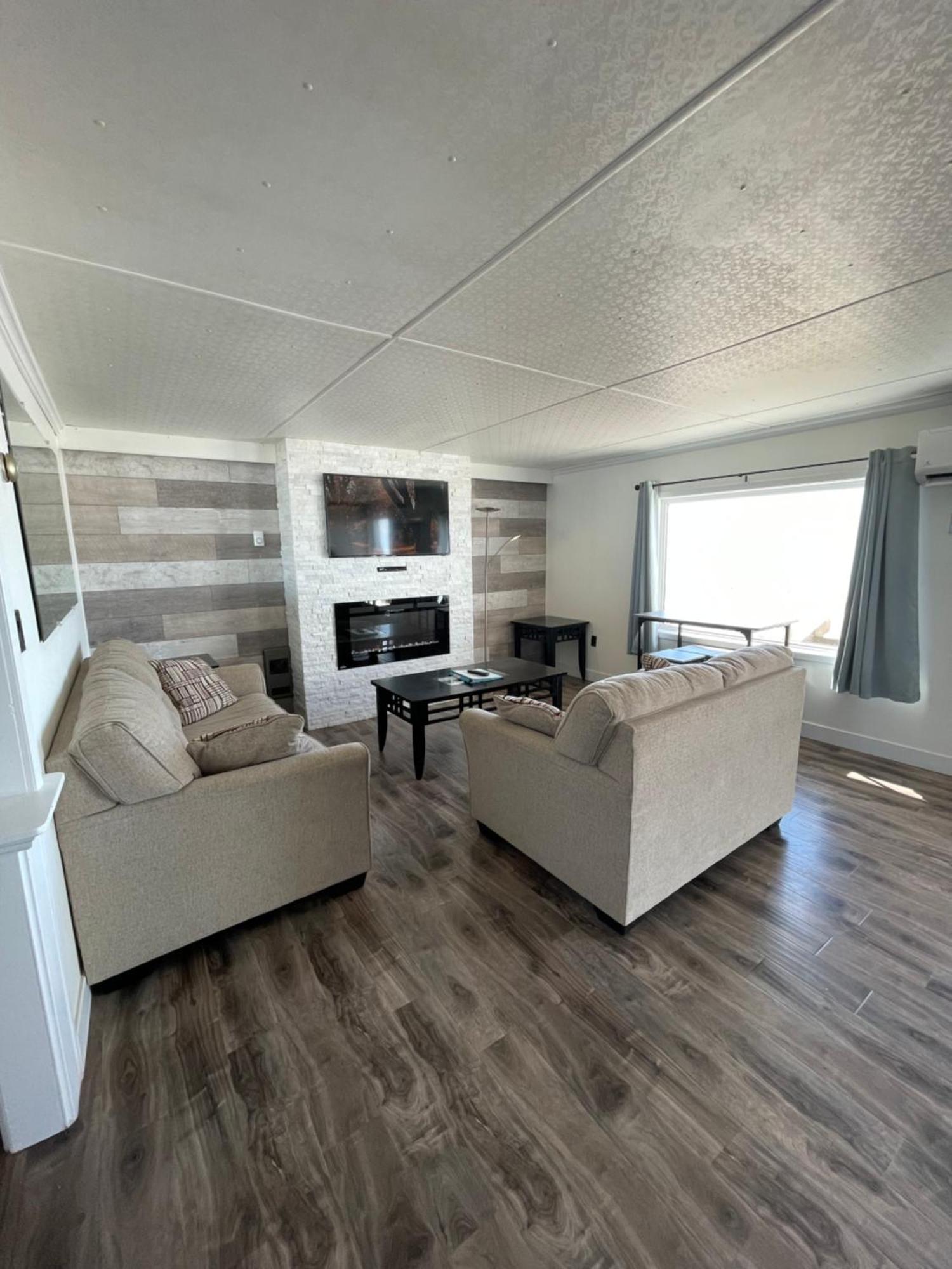 Chalet Pei Borden-Carleton